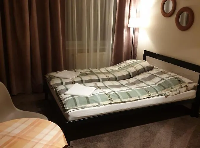 民宿 Goscinne Cykada 斯克拉斯卡波伦巴